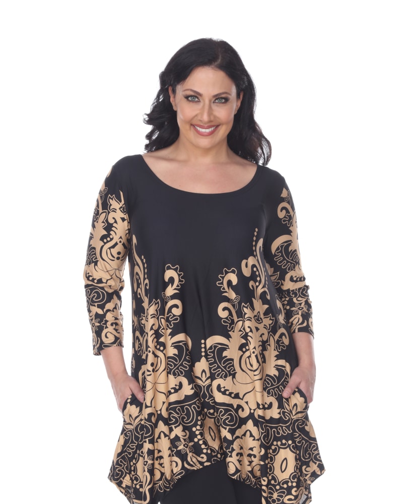 Front of a model wearing a size 3X Yanette Tunic Top in Black/Brown by White Mark. | dia_product_style_image_id:247483